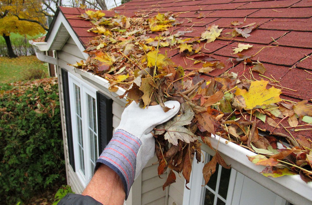 cleaning gutters, fall home maintenance checklist